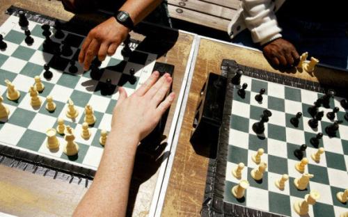 اعزام شطرنج بازان به مسابقات قهرمانی جهان با هزینه شخصی