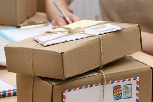 رونمایی از اولین باجه خودکار پستی کشور در پارک علم و فناوری شریف