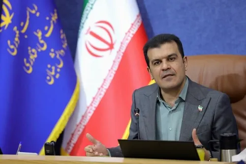 با تمام توان برای ساختن آینده ای روشن تلاش می نماییم